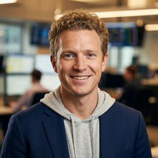 Photo de profil de Ryan Brooks, présenté en tant qu'Analyste principal en trading au sein de Rendessor Trading