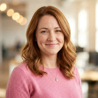 Photo de profil d'Emily Watson, chargée du service client chez Rendessor Trading